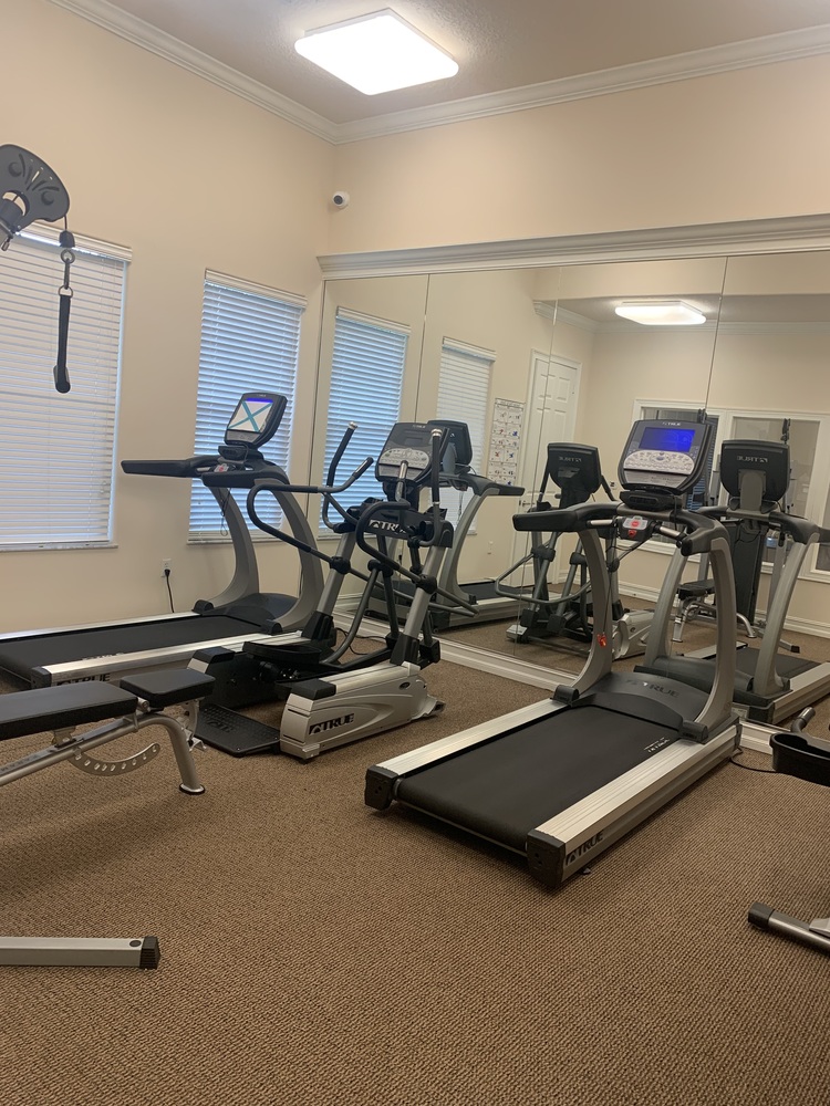 Laurel Villas exercise room with treadmills